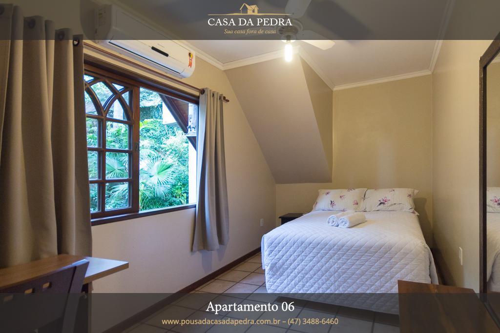 Pousada Casa Da Pedra Blumenau Exterior foto